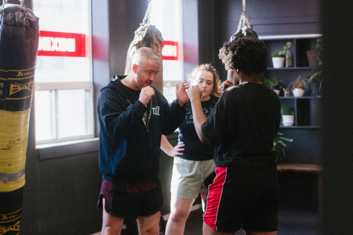 Naaron Womens Clinch